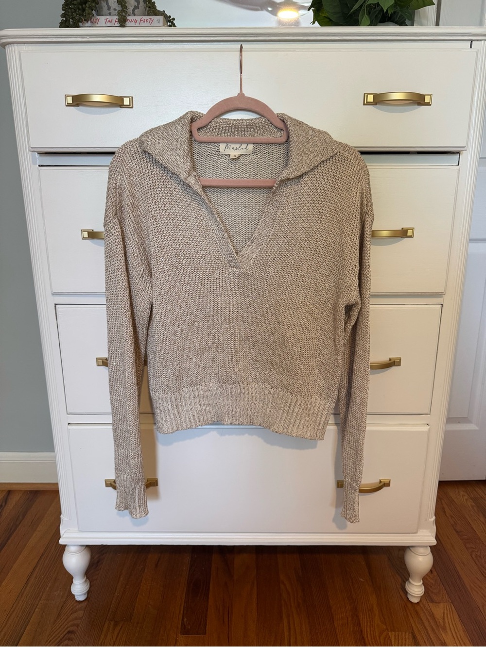 Marled Beige V-Neck Pullover Sweater Size S 🤎✨